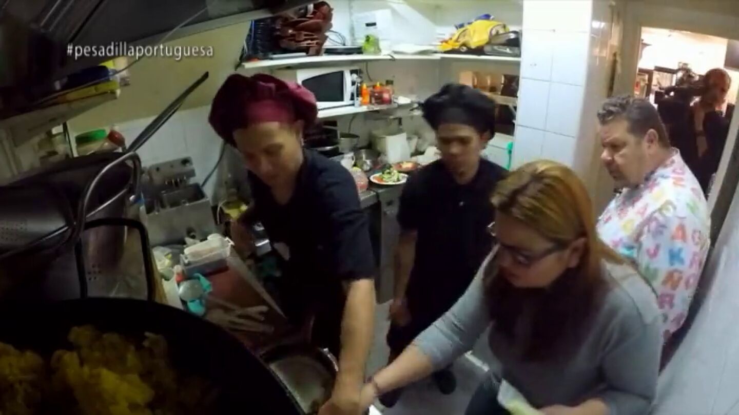 Frame 1.429551 de: Chicote, al l&iacute;mite este jueves en el 'Mar&iacute;a la Portuguesa': "Se os va a quemar el aceite y vamos a salir ardiendo"