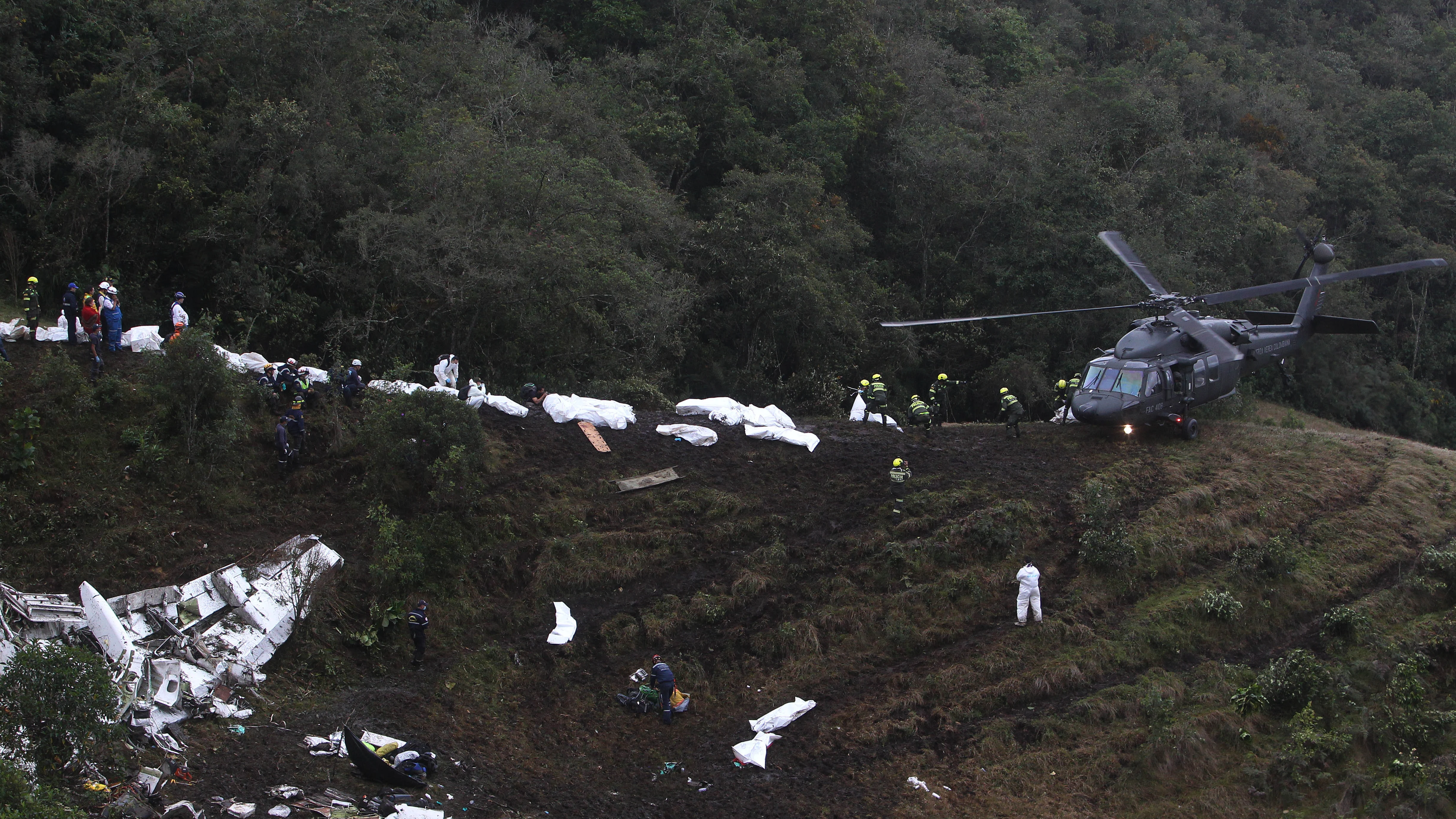 Restos del accidente aéreo producido en Colombia