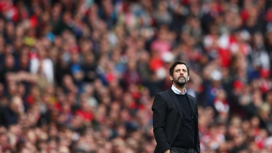 Quique Sánchez Flores se conmueve al recordar a Cléber: "Era un chico joven, buen tipo, buen profesional y muy digno" Quique Sánchez Flores se conmueve al recordar a Cléber: "Era un chico joven, buen tipo, buen profesional y muy digno"