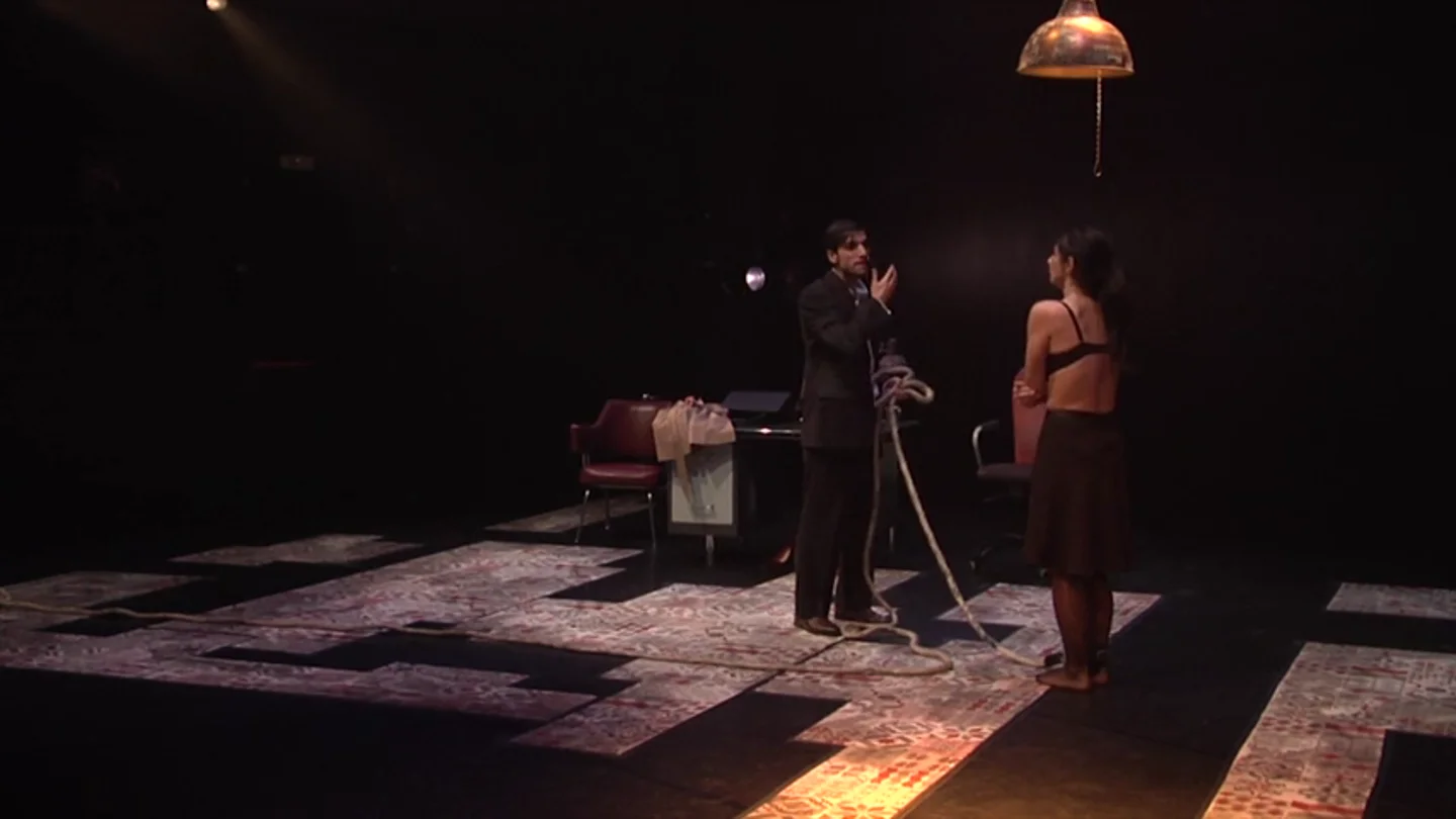 Frame 39.586188 de: 'Mírame', la obra de teatro sobre testimonios de violencia machista que busca remover conciencias Frame 39.586188 de: 'Mírame', la obra de teatro sobre testimonios de violencia machista que busca remover conciencias
