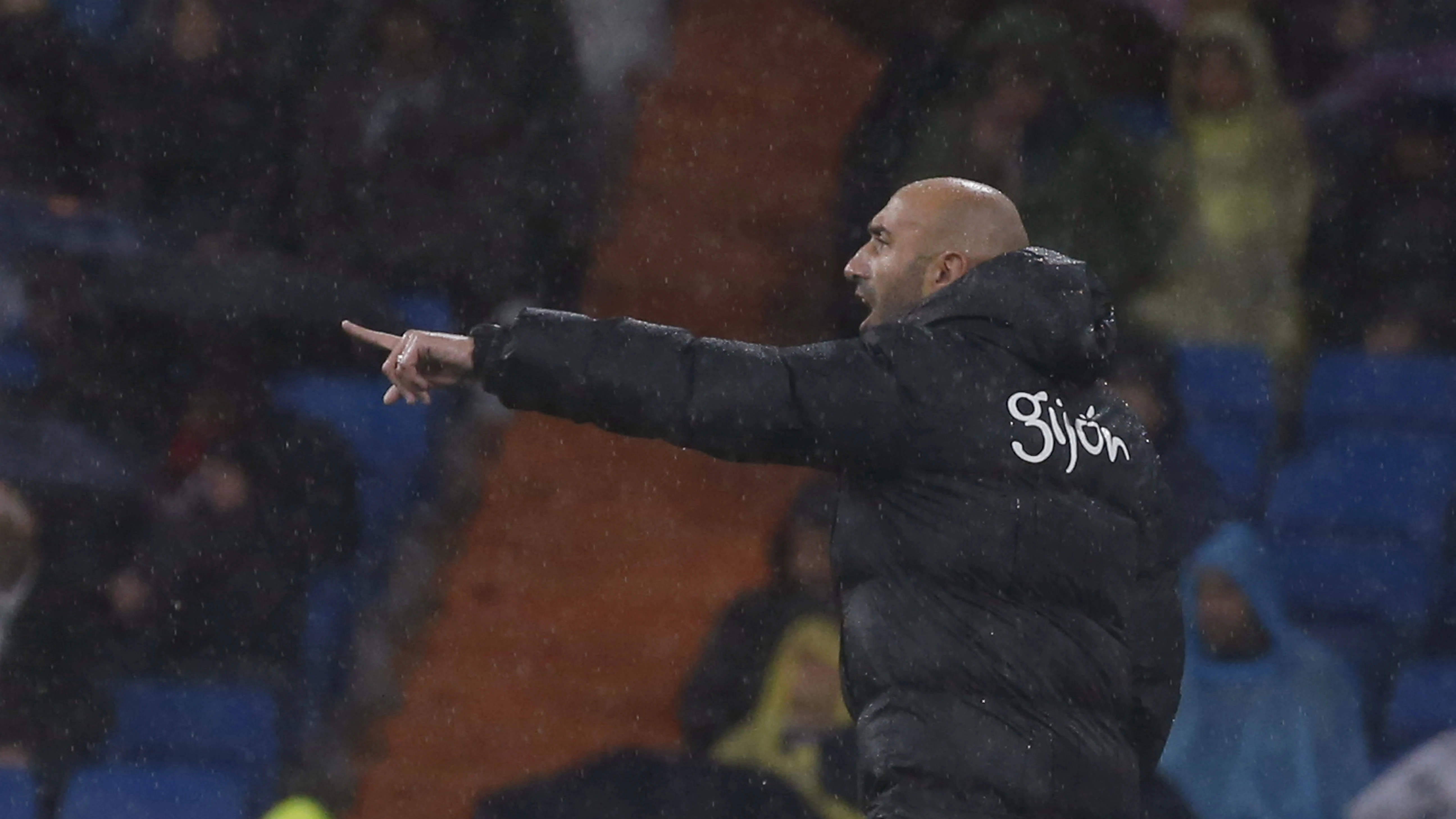 Abelardo, en un partido del Sporting