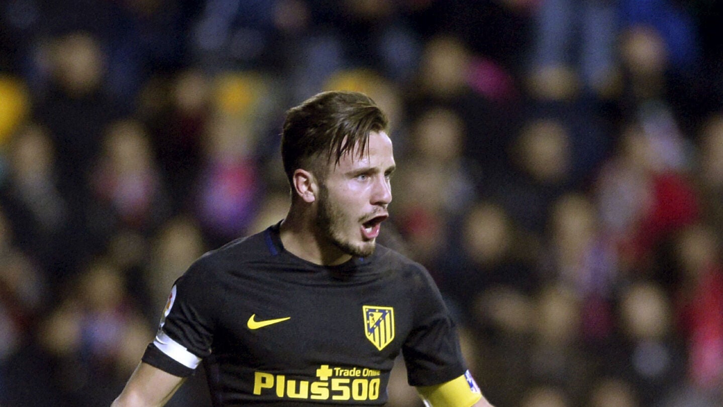 Sa&uacute;l celebra su gol de penalti contra el Guijuelo