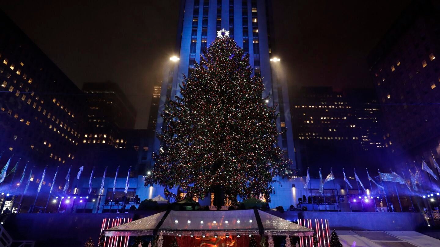 &Aacute;rbol de Navidad instalado en el Rockefeller Center