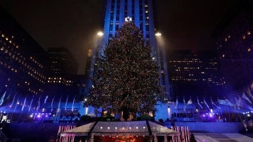 Árbol de Navidad instalado en el Rockefeller Center