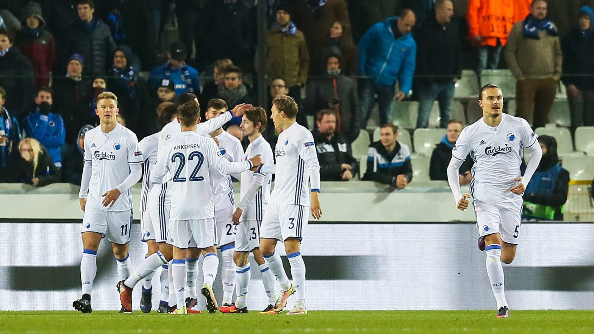 Los jugadores del Copenhague celebrando un gol