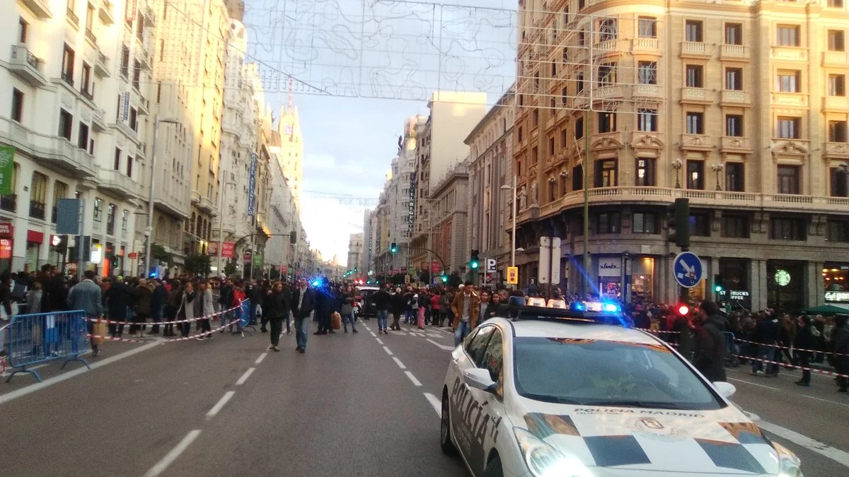 La Gran Vía de Madrid, desalojada por una falsa alerta de bomba