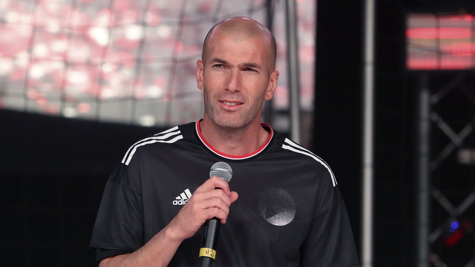 Zidane en el acto de Adidas