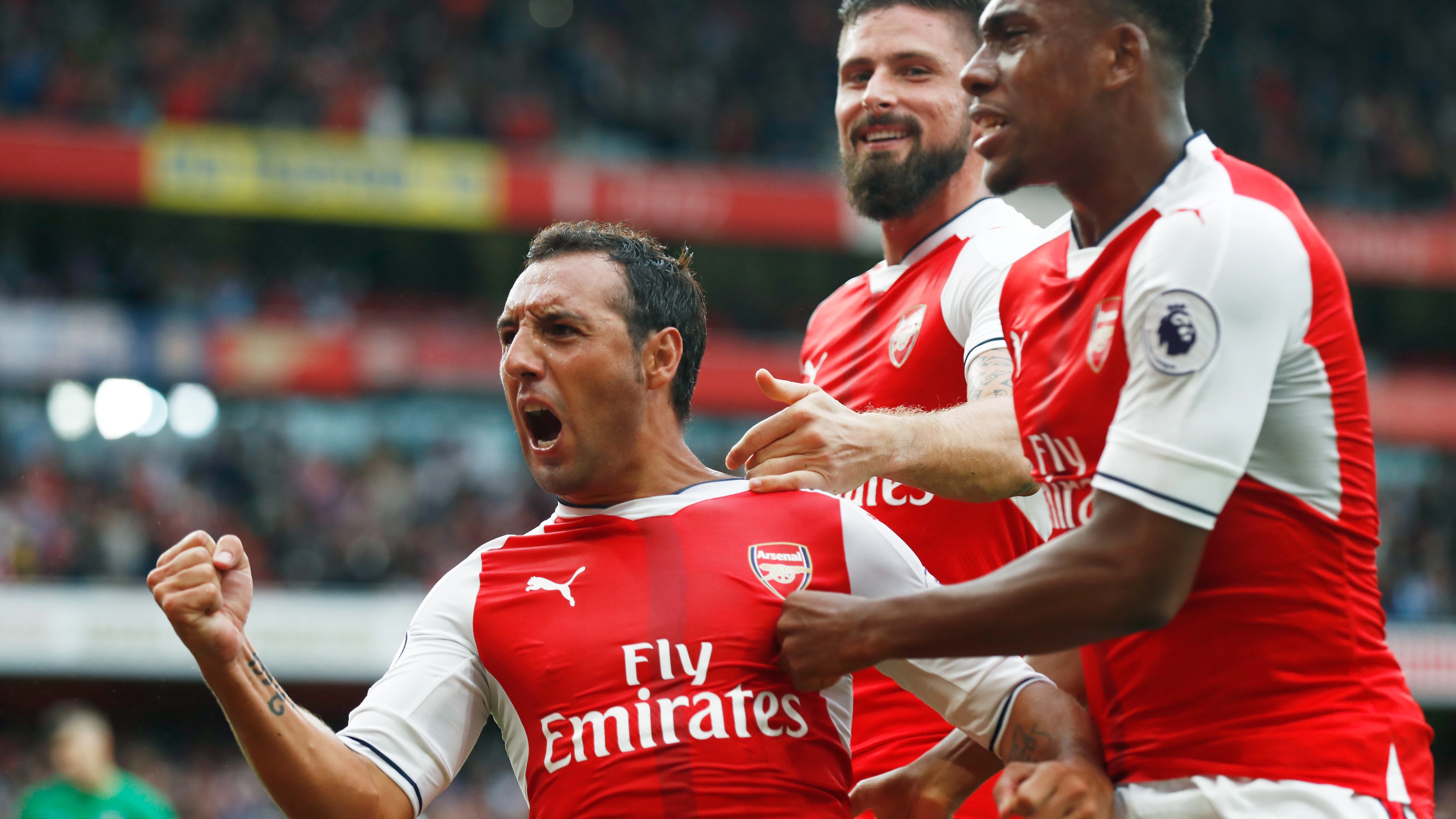 Santi Cazorla celebra un gol con el Arsenal