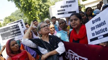 Manifestación en la India contra la falta de protección a las víctimas de violación. 
