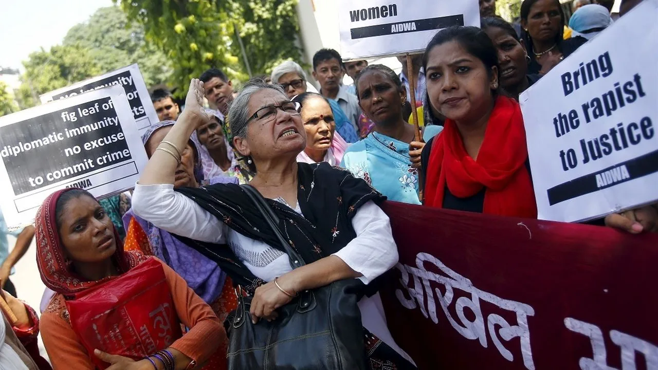 Manifestación en la India contra la falta de protección a las víctimas de violación. 