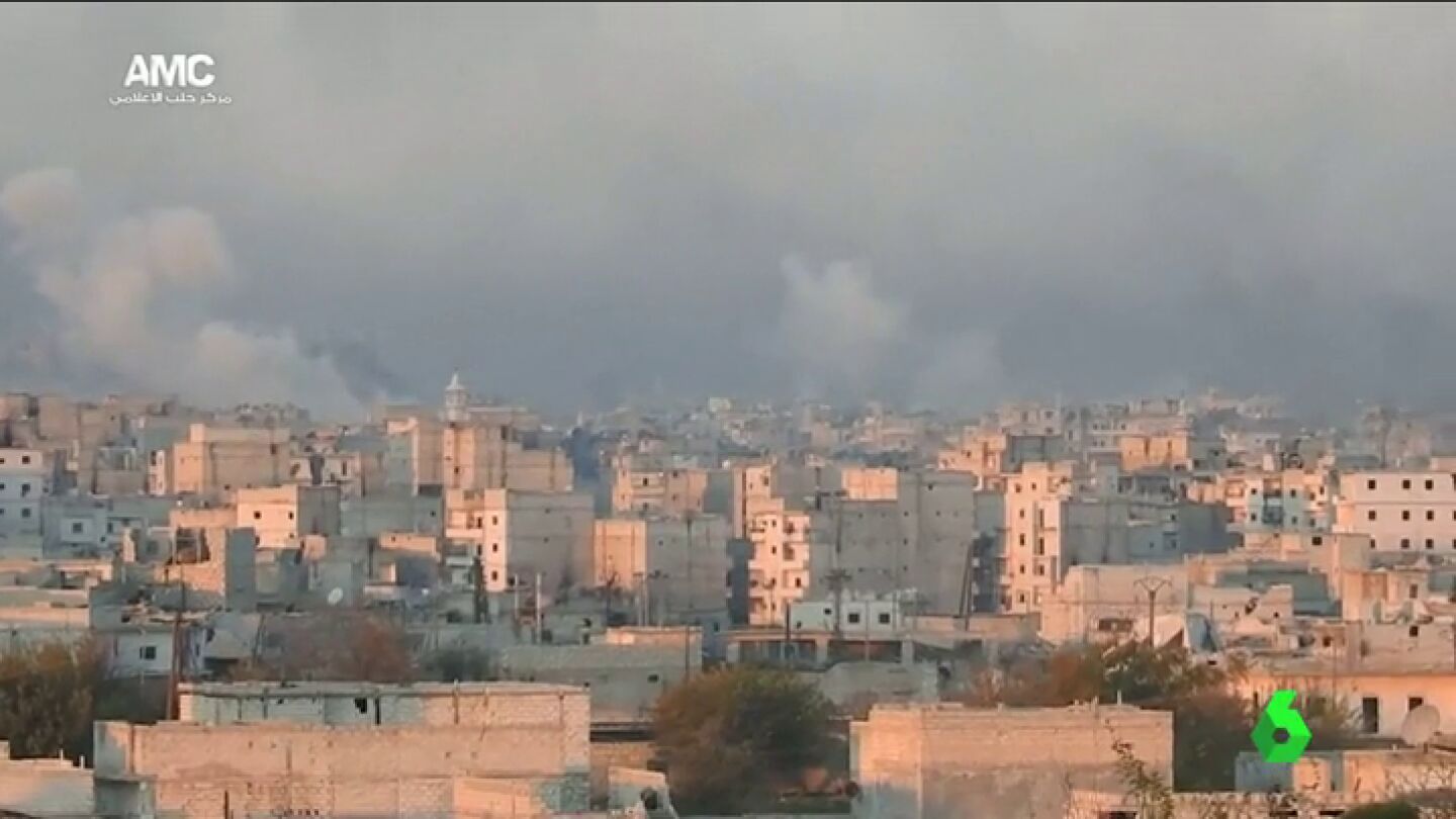 Frame 10.403963 de: SIRIA PAZ