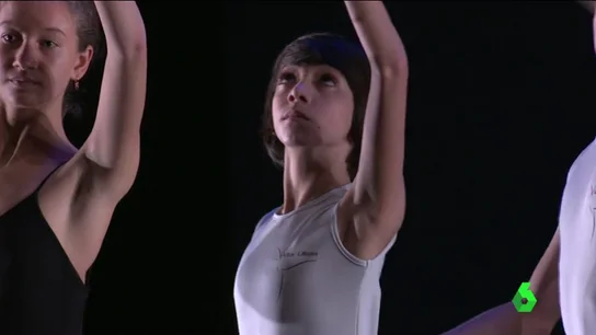 Frame 25.171975 de: BALLET ULLATE Frame 25.171975 de: BALLET ULLATE