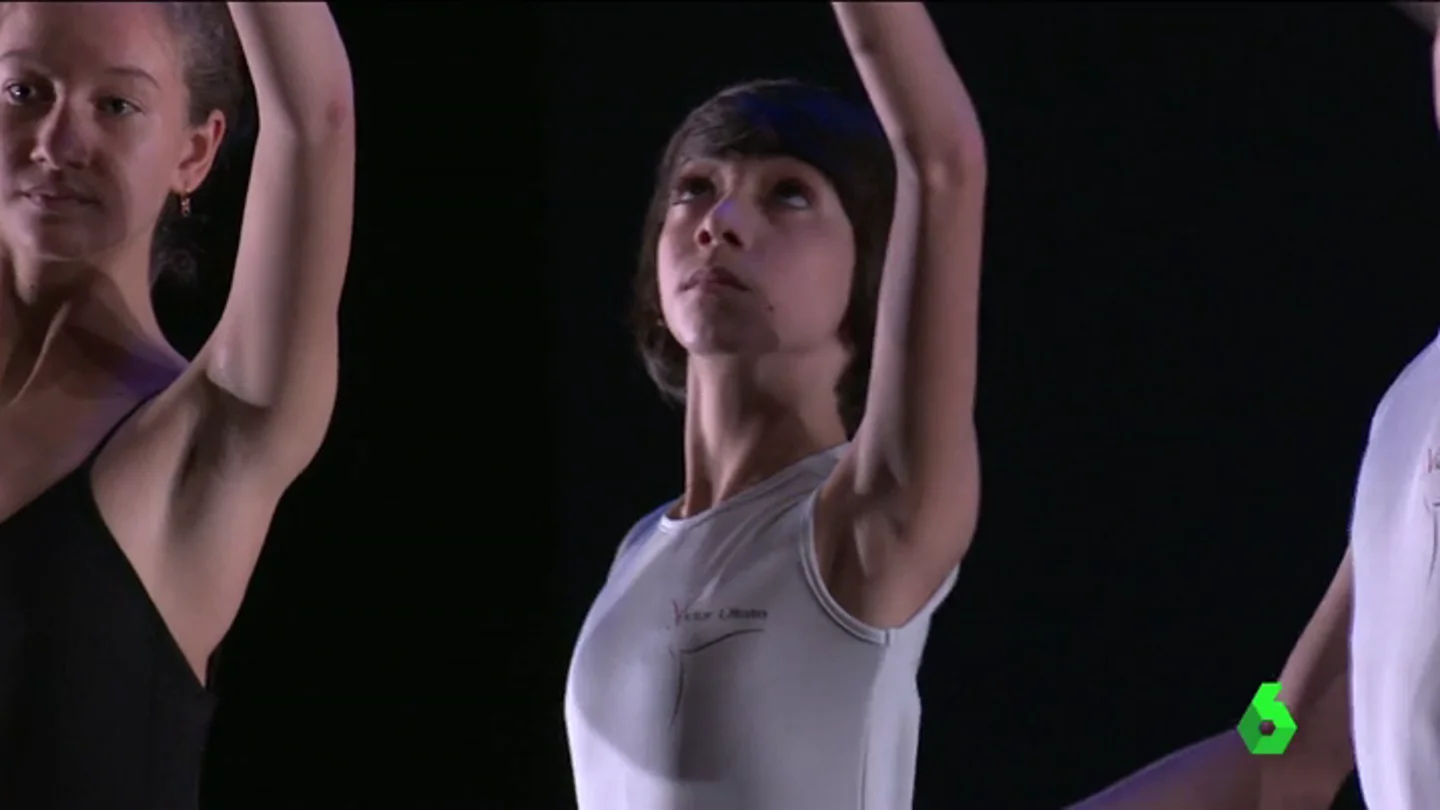 Frame 25.171975 de: BALLET ULLATE Frame 25.171975 de: BALLET ULLATE