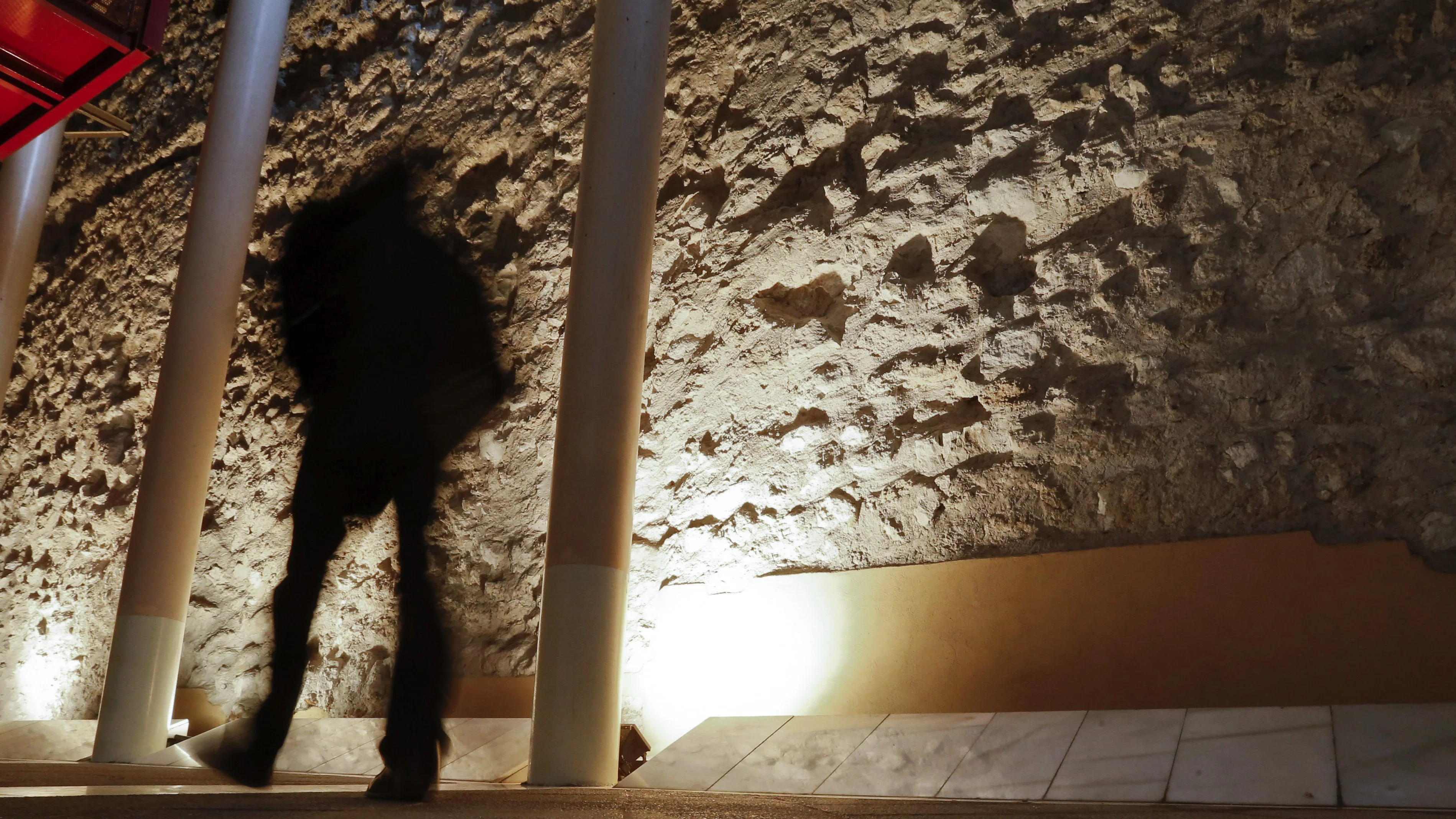 Restos de muralla cristiana en la Cava Baja de Madrid