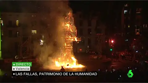 Frame 58.840224 de: fallas Frame 58.840224 de: fallas