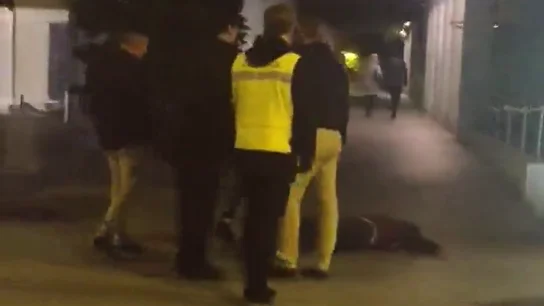 Brutal agresión de un joven en Murcia Brutal agresión de un joven en Murcia