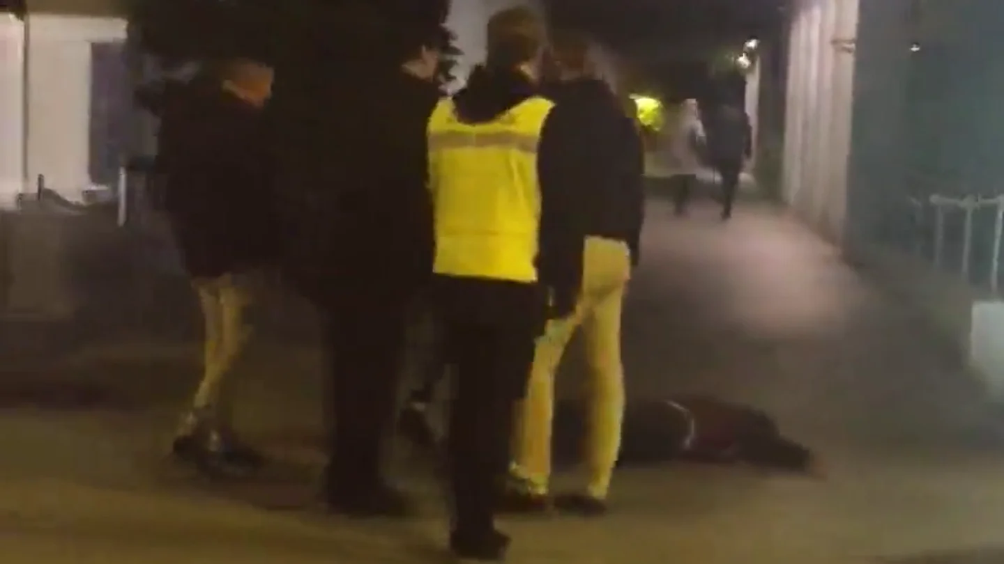 Brutal agresión de un joven en Murcia Brutal agresión de un joven en Murcia