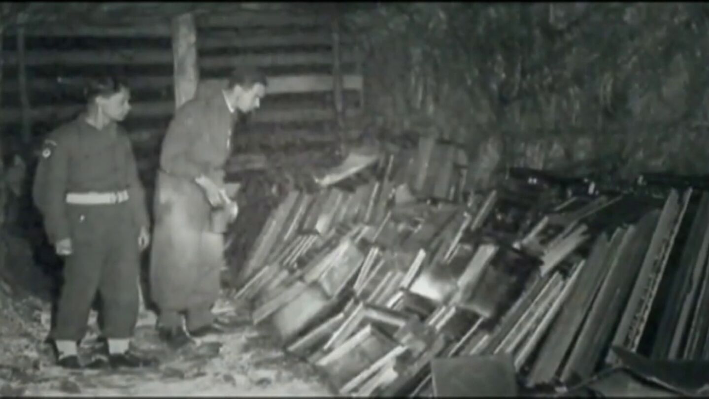 Frame 4.718055 de: Holanda crea un archivo para recuperar 15.000 obras saqueadas por los nazis