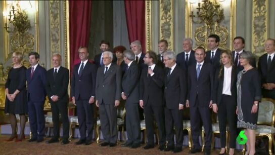 Frame 25.653996 de: Italia