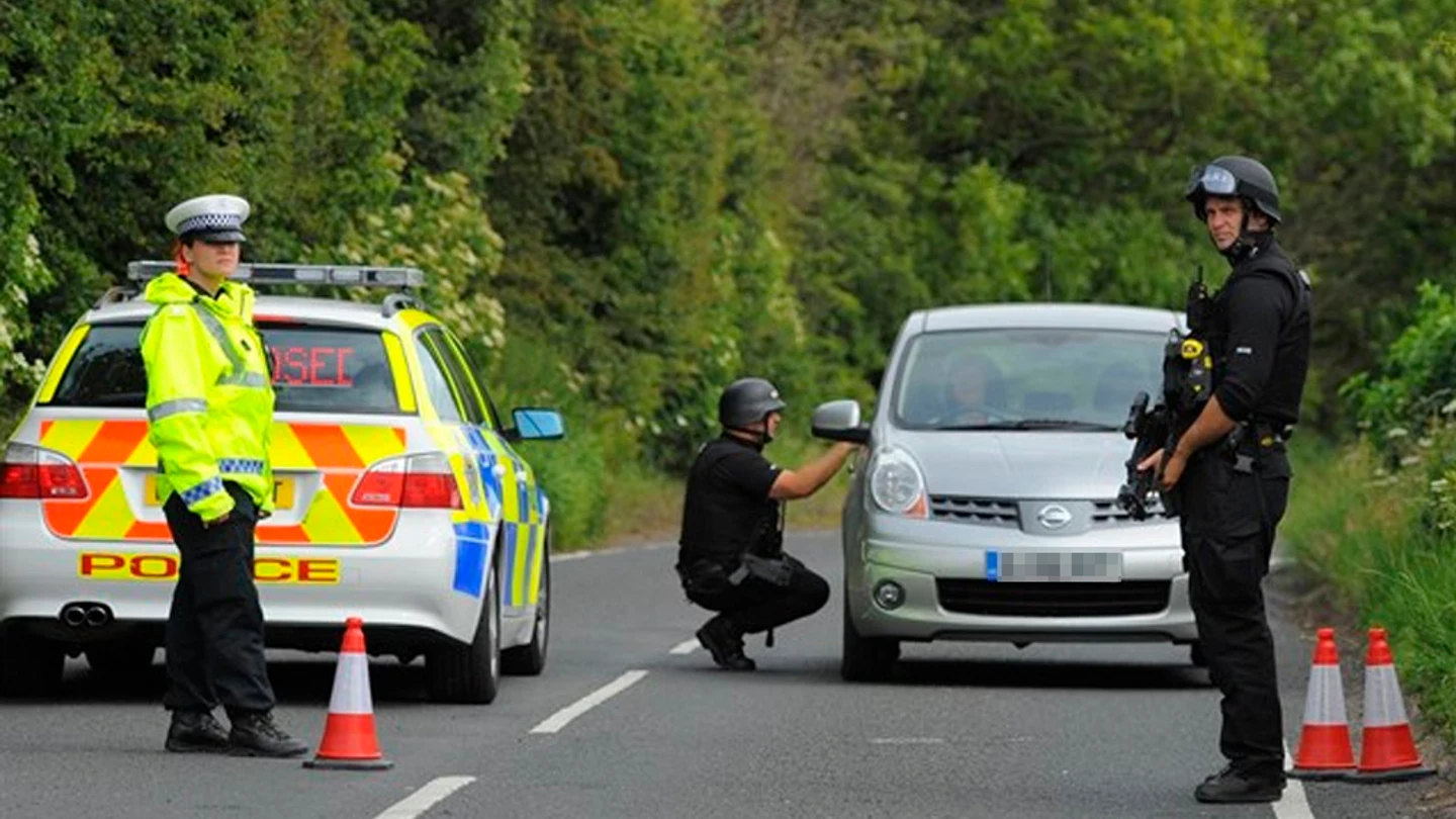 Operativo policial antiterrorista en Inglaterra Operativo policial antiterrorista en Inglaterra