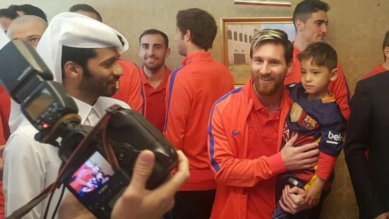 Leo Messi se saca una fotografía junto a Murtaza