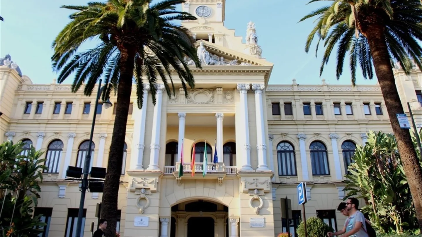 El Ayuntamiento de Málaga El Ayuntamiento de Málaga