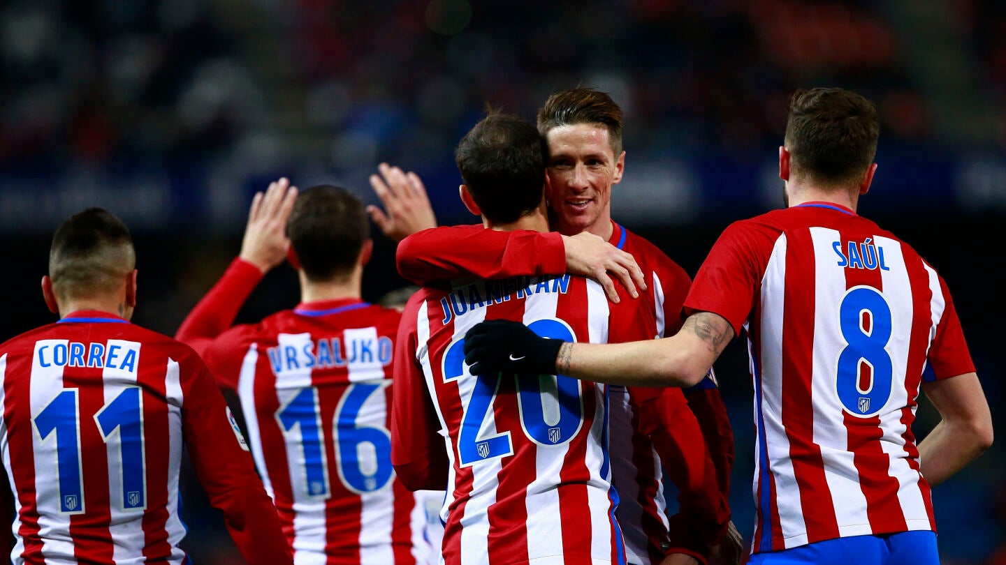 Los jugadores del Atl&eacute;tico de Madrid celebran el gol de Juanfran