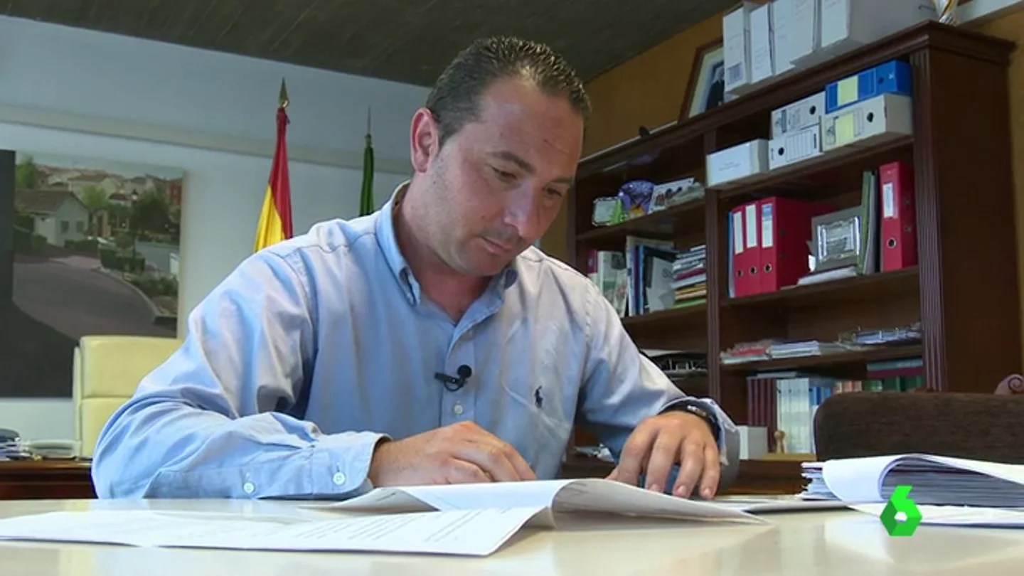 Frame 1.525689 de: alcalde serranillos Frame 1.525689 de: alcalde serranillos
