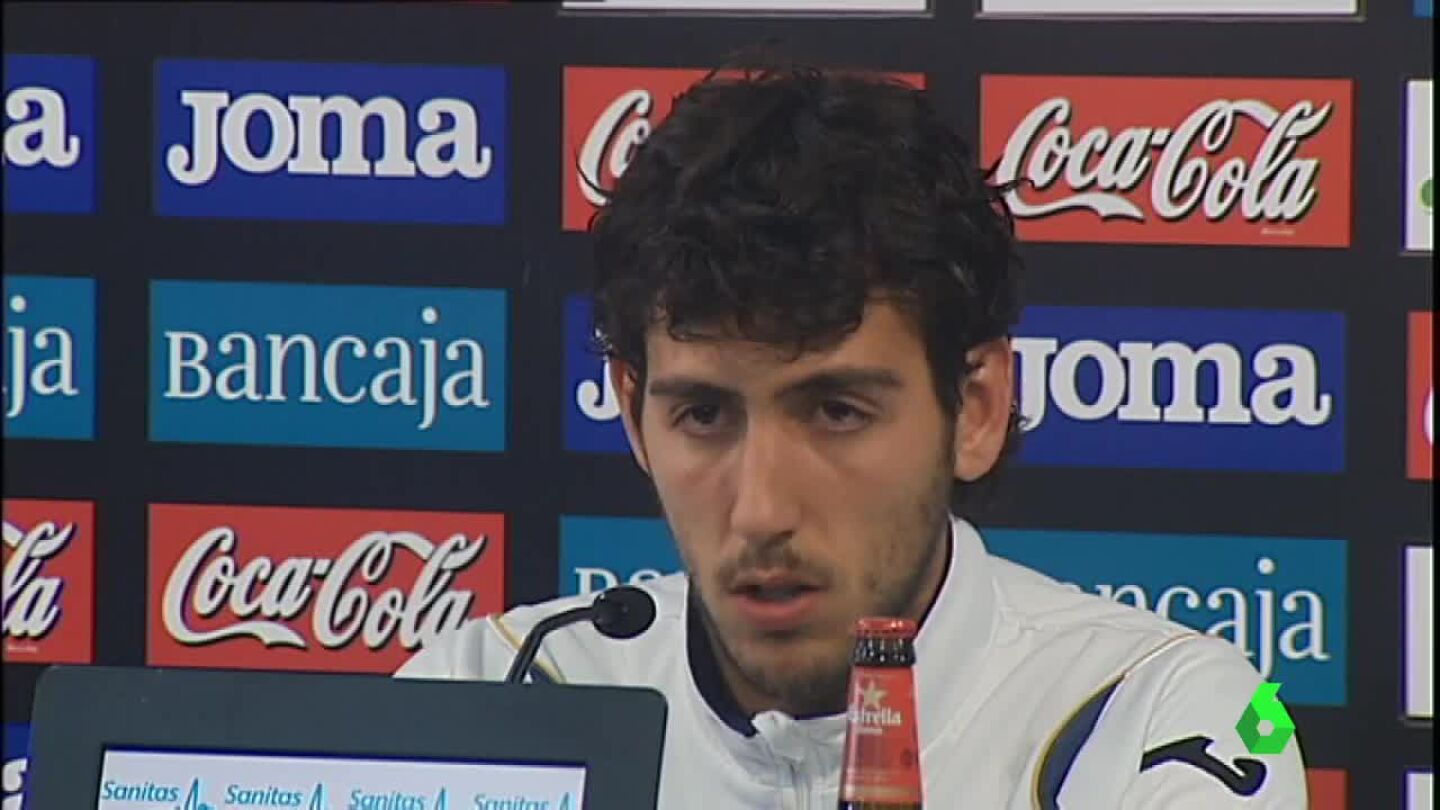 Dani Parejo, en una rueda de prensa en 2012