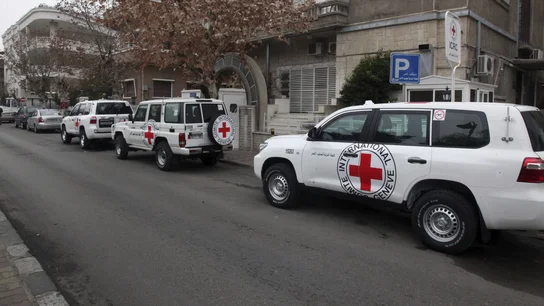 Vehículos de la Cruz Roja en Siria Vehículos de la Cruz Roja en Siria