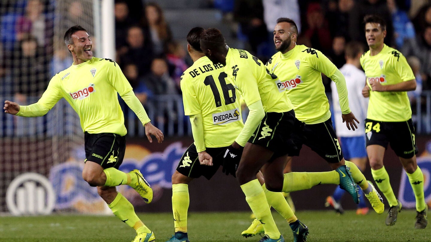 Piovaccari celebra uno de sus goles contra el M&aacute;laga