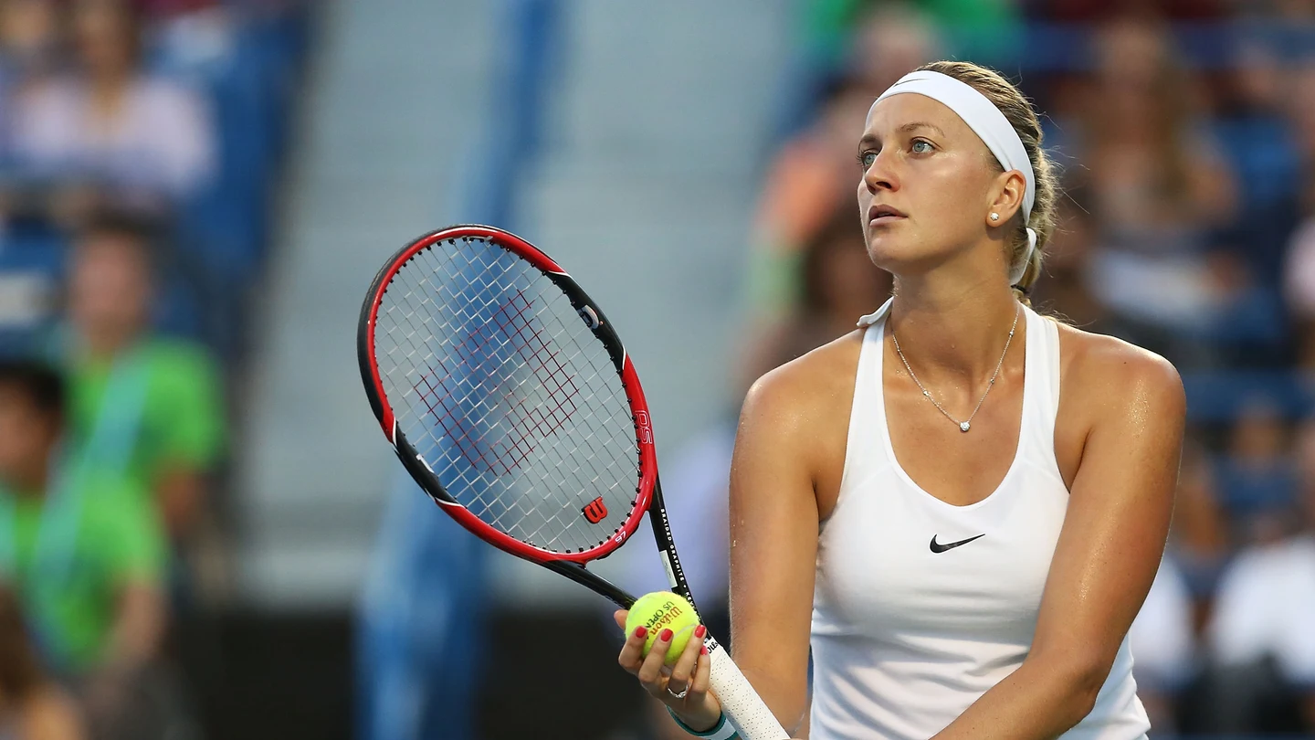 La tenista Petra Kvitova, asaltada en su casa y hospitalizada por una herida leve de cuchillo La tenista Petra Kvitova, asaltada en su casa y hospitalizada por una herida leve de cuchillo