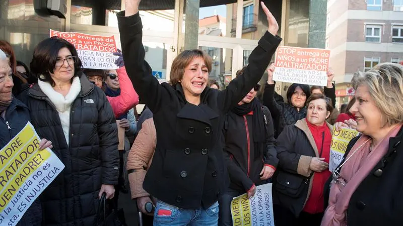 Juana Rivas en la manifestación contra la decisión del juez