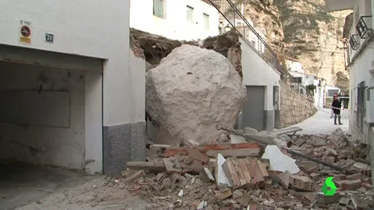 Frame 0.0 de: roca casas Frame 0.0 de: roca casas