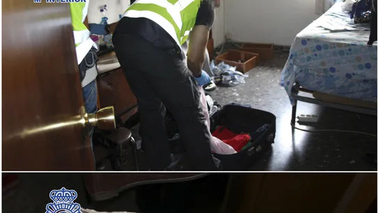 detención de veinte personas, una organización nigeriana de explotadores sexuales y ha liberado a nueve mujeres que habían sido captabas en su país de origen con falsas promesas de trabajo y que luego eran obligadas a ejercer la prostitución con ritos de vudú. detención de veinte personas, una organización nigeriana de explotadores sexuales y ha liberado a nueve mujeres que habían sido captabas en su país de origen con falsas promesas de trabajo y que luego eran obligadas a ejercer la prostitución con ritos de vudú.