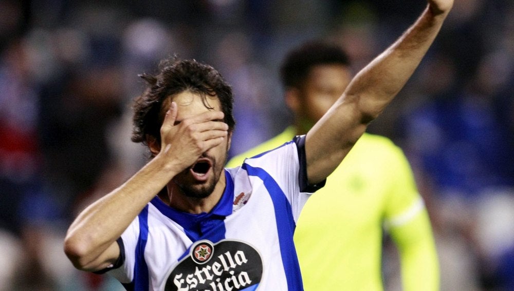 Alejandro Arribas celebra su gol contra el Betis