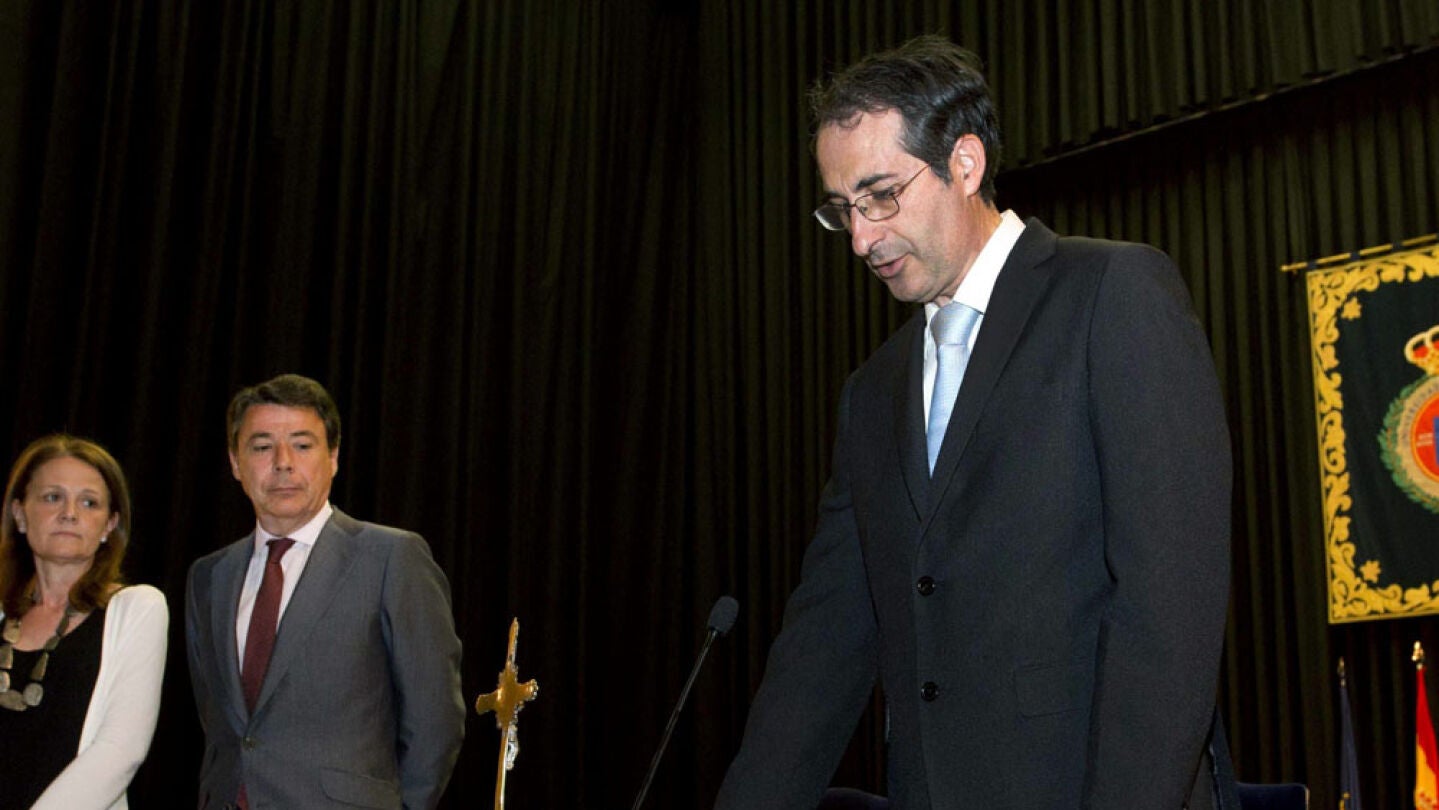 Fernando Su&aacute;rez Bilbao en el acto de su toma de posesi&oacute;n como rector