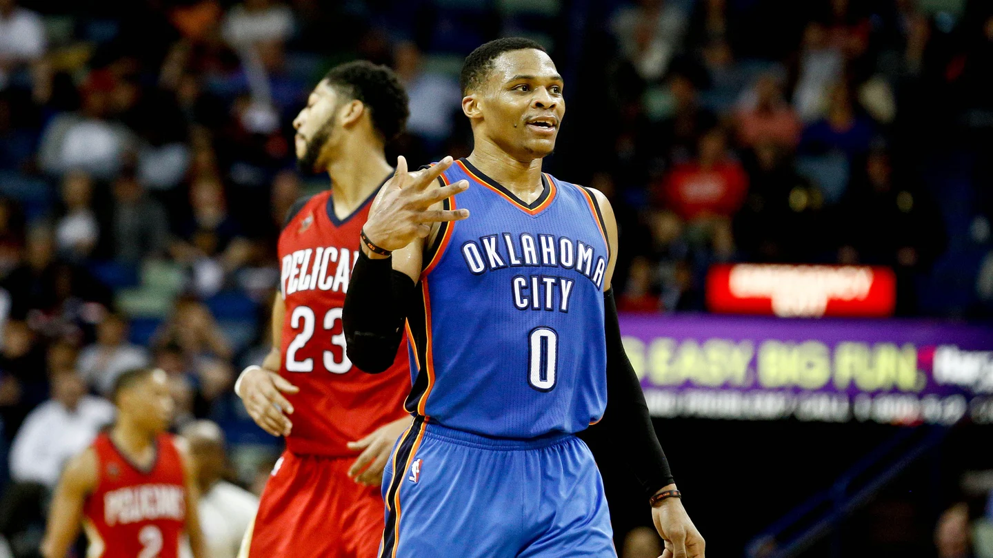 Russell Westbrook celebra un punto con Oklahoma City Thunder Russell Westbrook celebra un punto con Oklahoma City Thunder