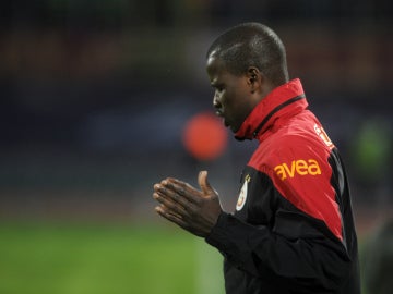 Eboue, en un partido con el Galatasaray Eboue, en un partido con el Galatasaray