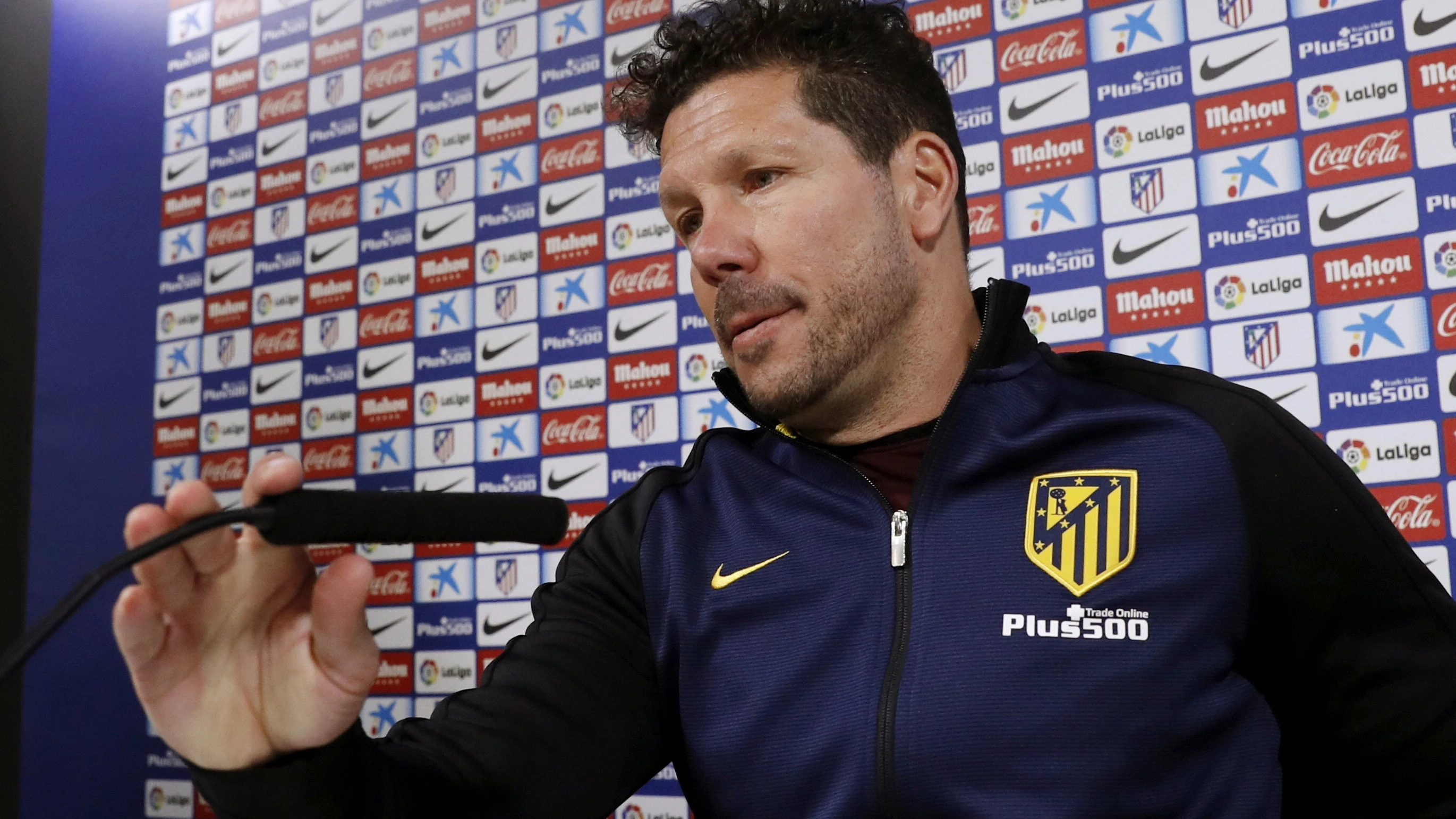 Simeone, durante la rueda de prensa Simeone, durante la rueda de prensa
