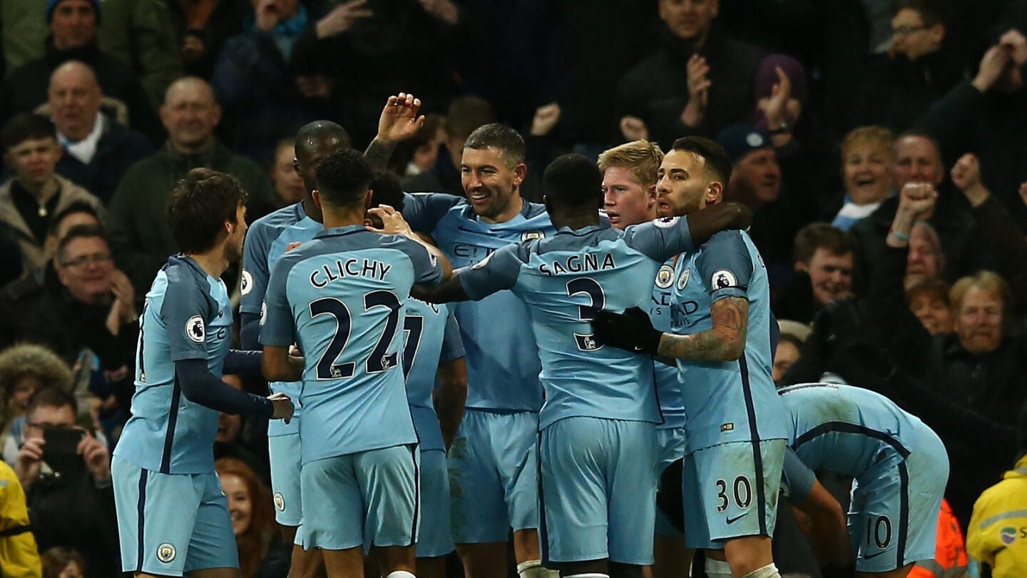 Los jugadores del City celebrando uno de los goles