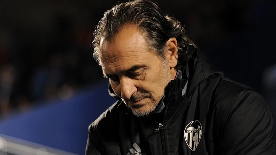 Prandelli en un partido con el Valencia Prandelli en un partido con el Valencia
