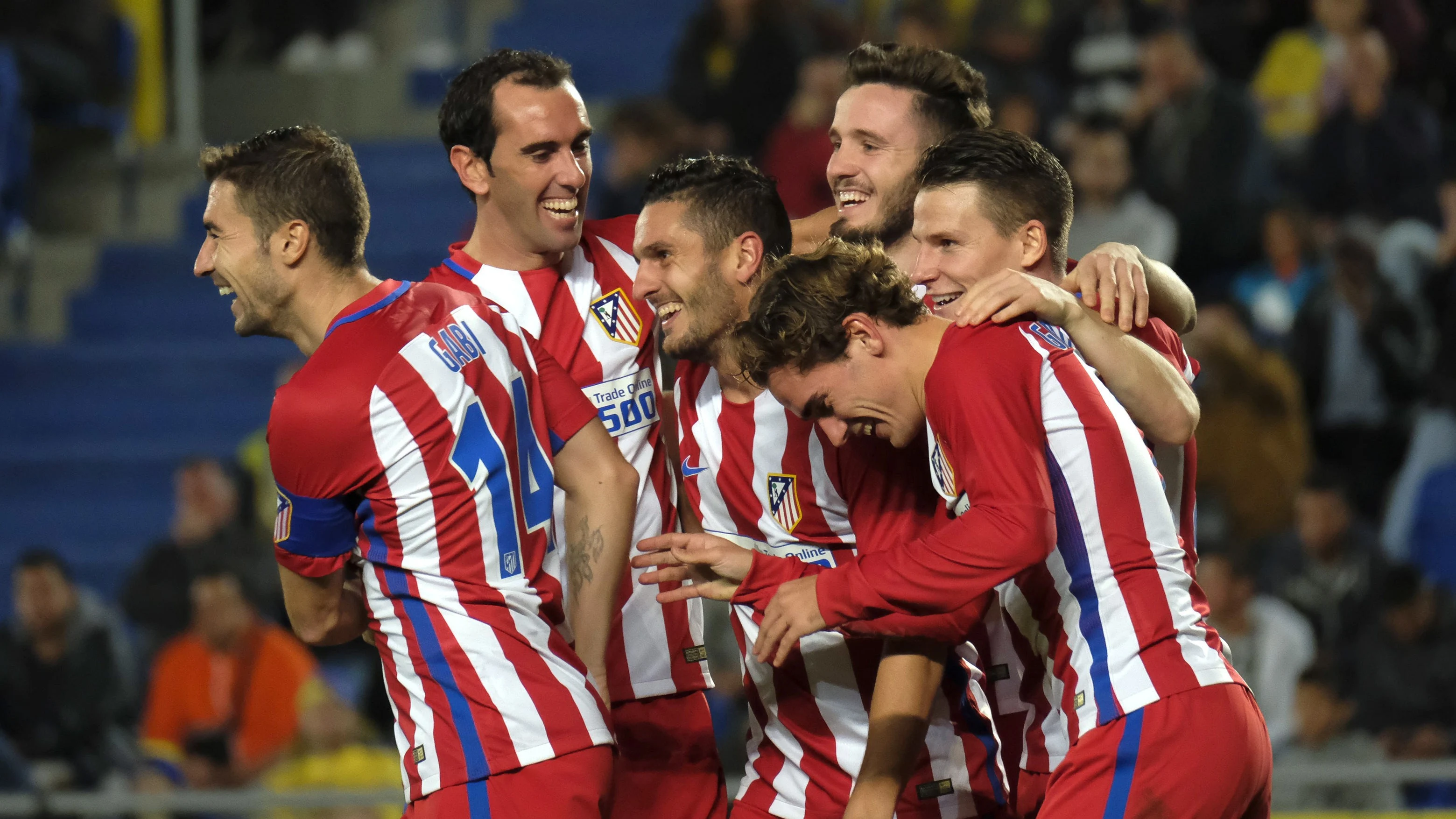 Los jugadores del Atlético celebran un gol