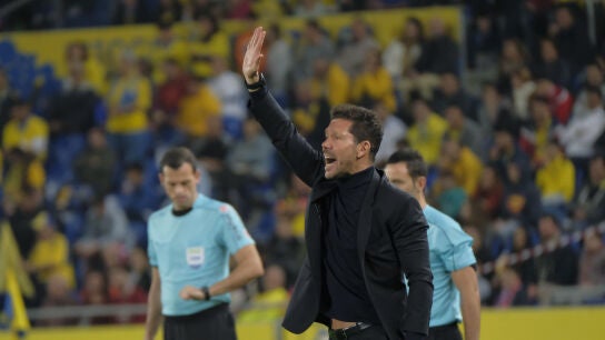 Simeone durante el partido frente a Las Palmas