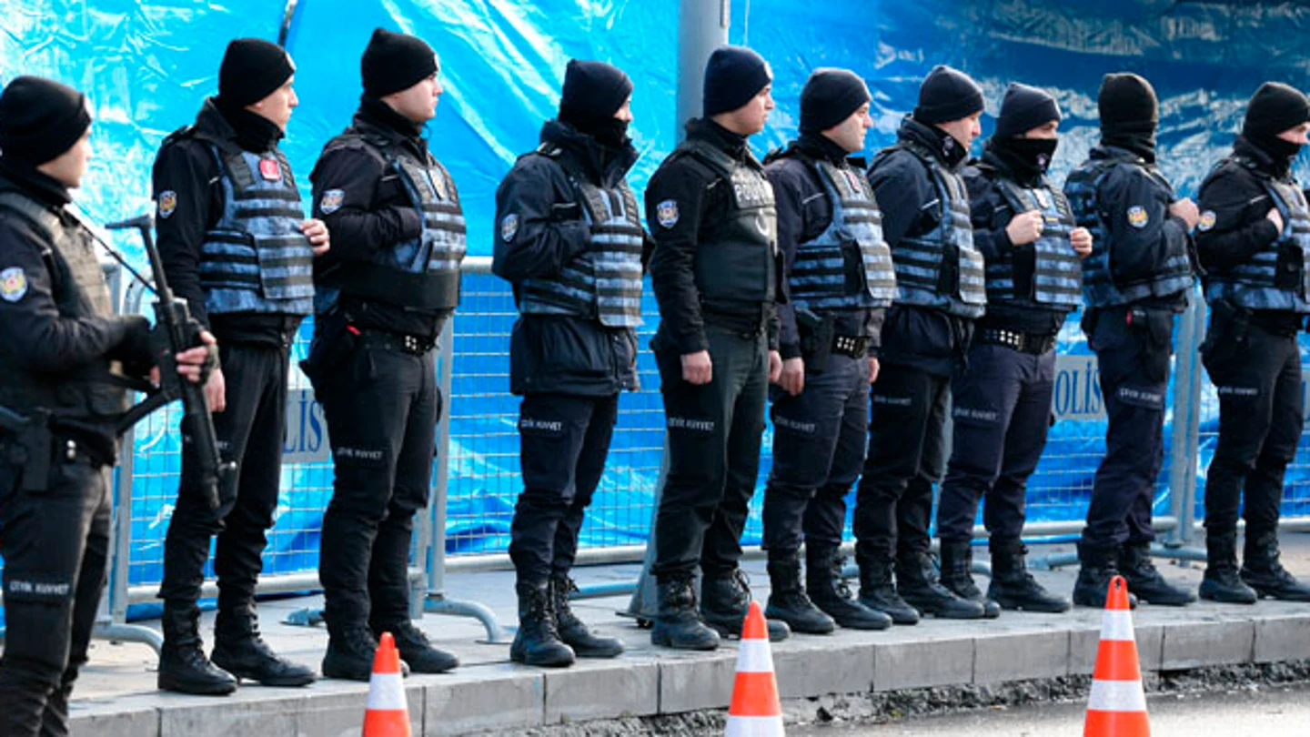 Dispositivo policial en Estambul tras el ataque Dispositivo policial en Estambul tras el ataque