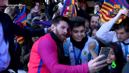 Frame 72.93 de: Pol&eacute;mica por la reventa de entradas en el entrenamiento a puerta abierta del Barcelona