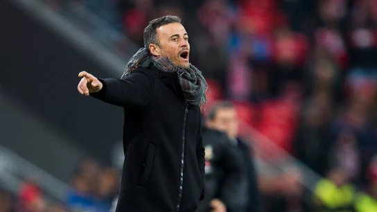 Luis Enrique durante el partido Luis Enrique durante el partido