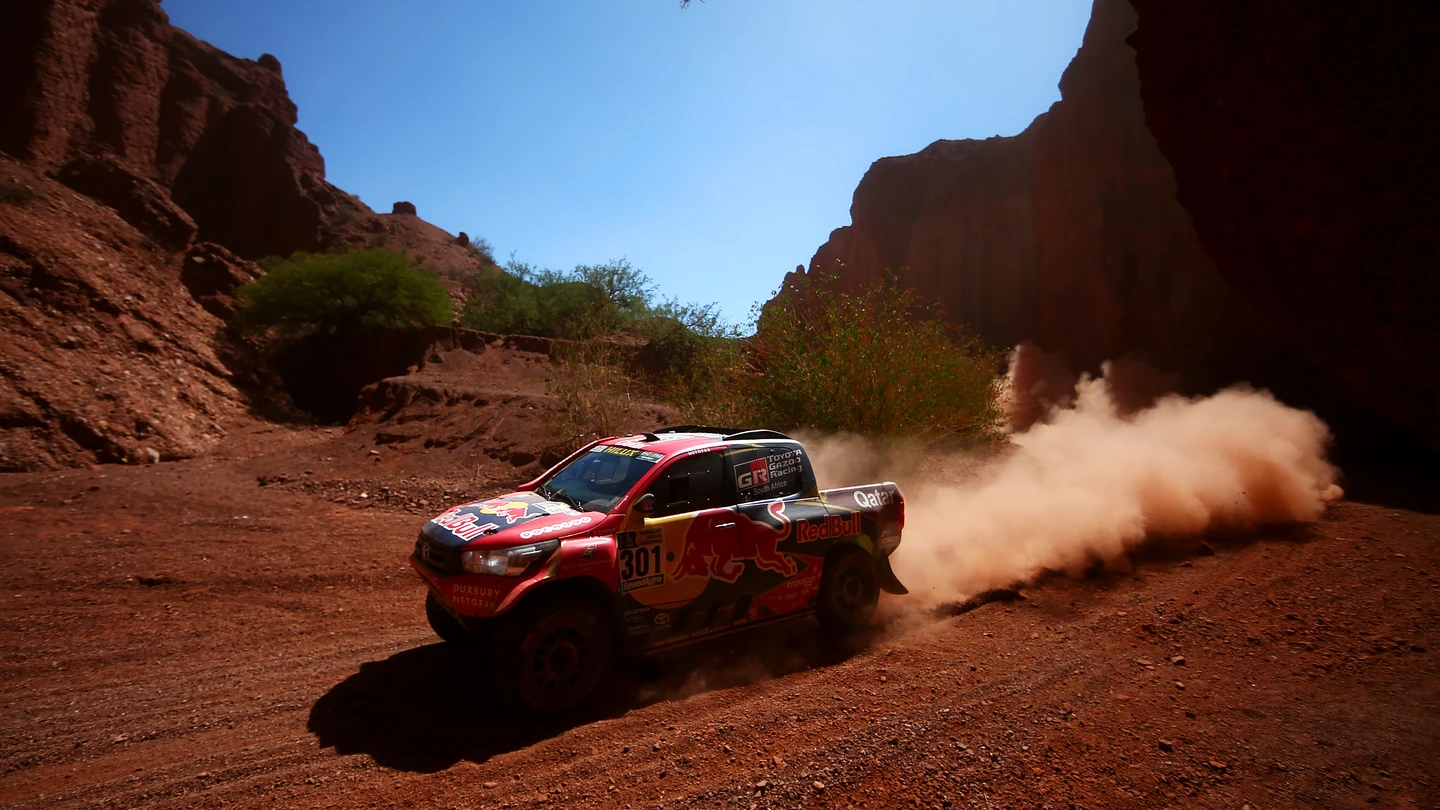 Nasser Al-Attiyah, en la tercera etapa del Dakar Nasser Al-Attiyah, en la tercera etapa del Dakar