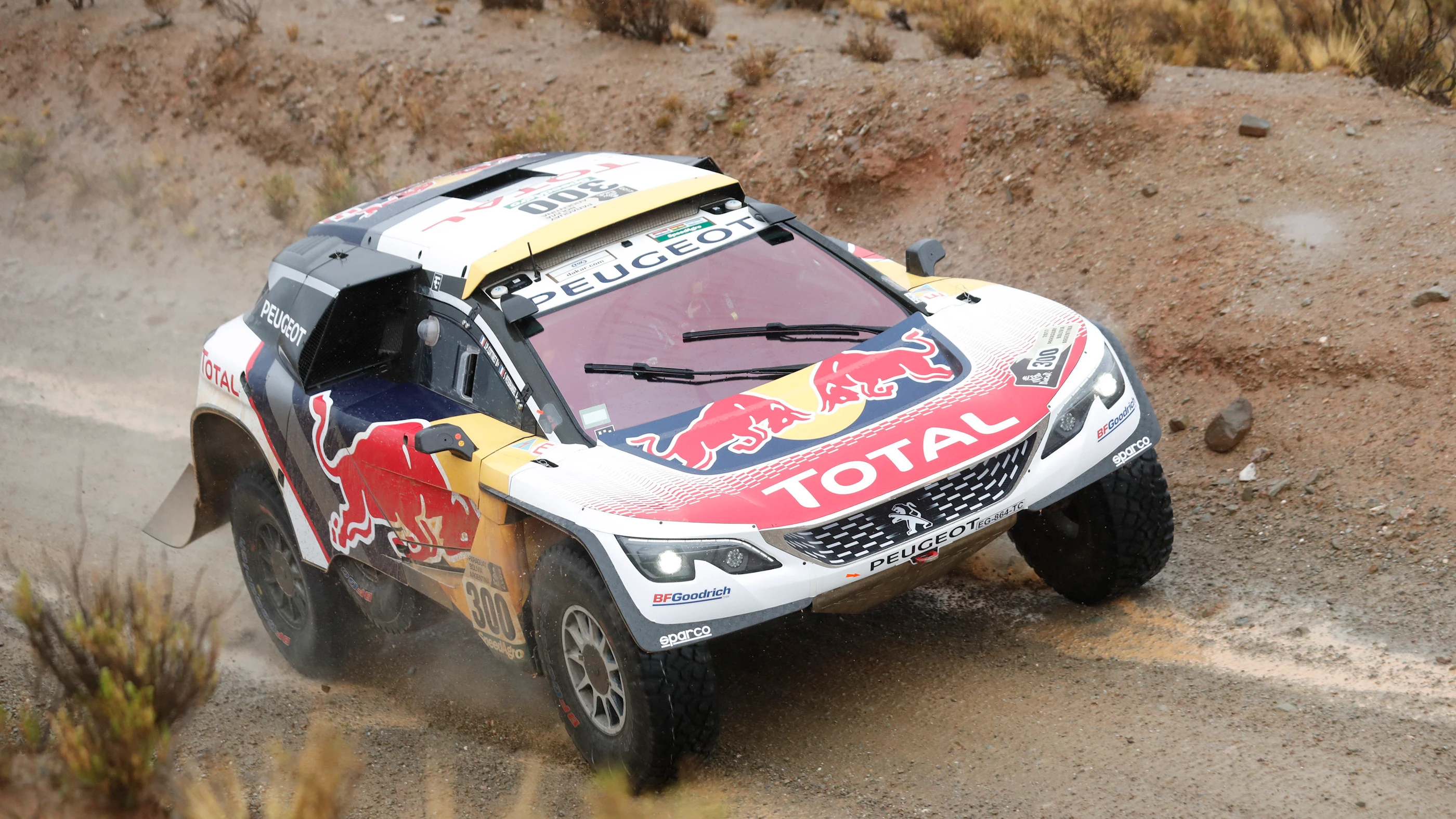 Peterhansel durante la quinta etapa del Dakar http://www.antena3.com/temas/nani_roma-1