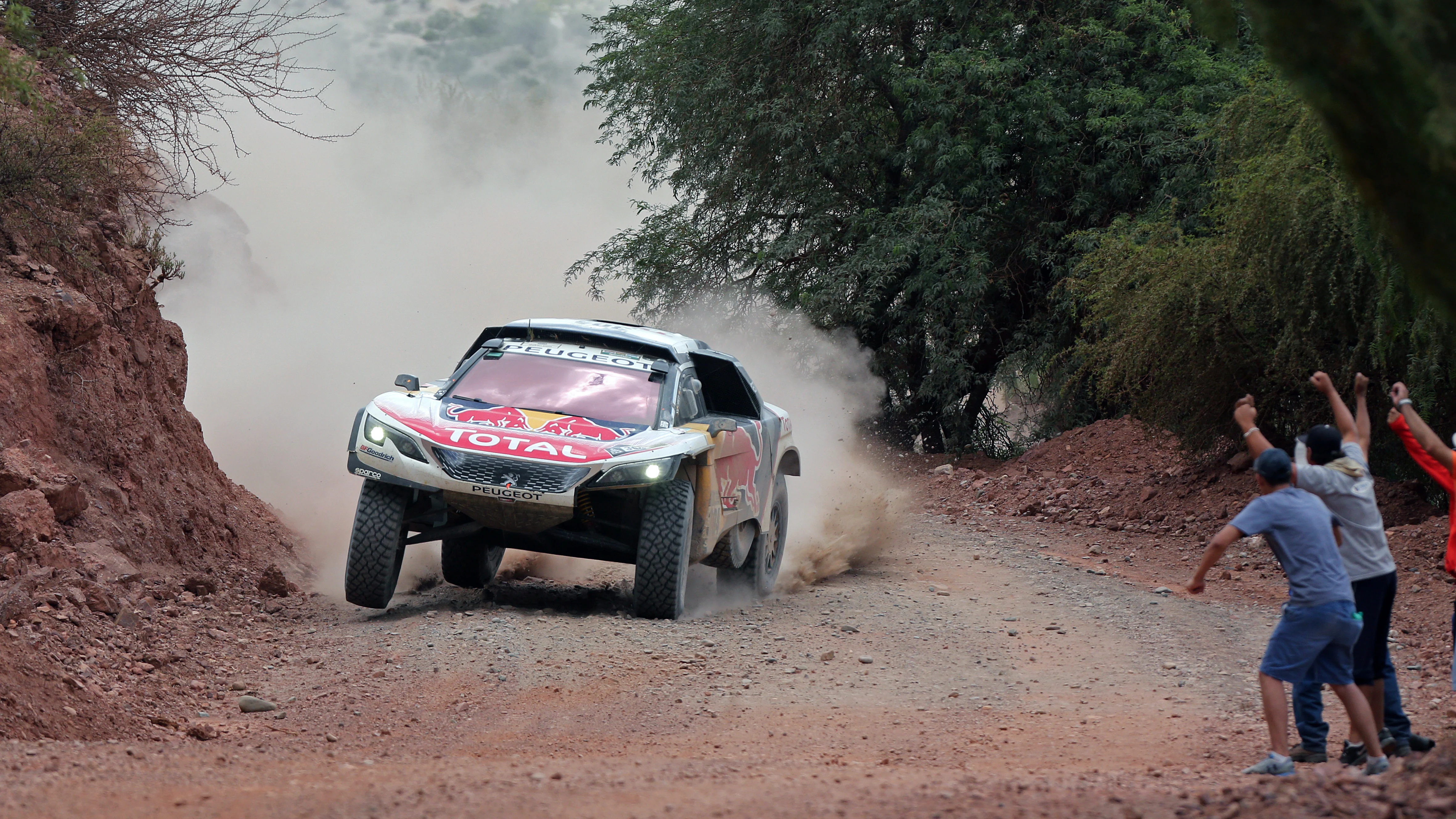 Sainz, durante la disputa de una etapa en el Dakar